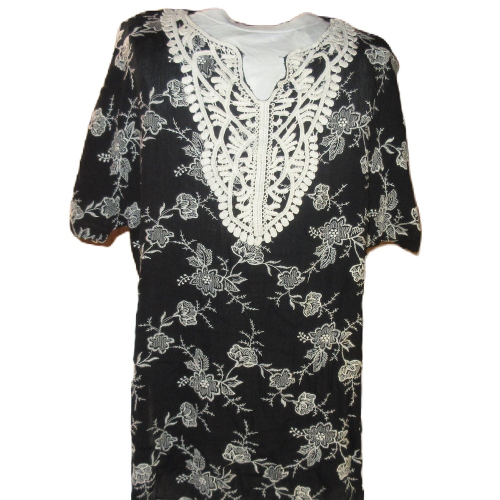 Christian Caliendo Women's Black Top Size XL